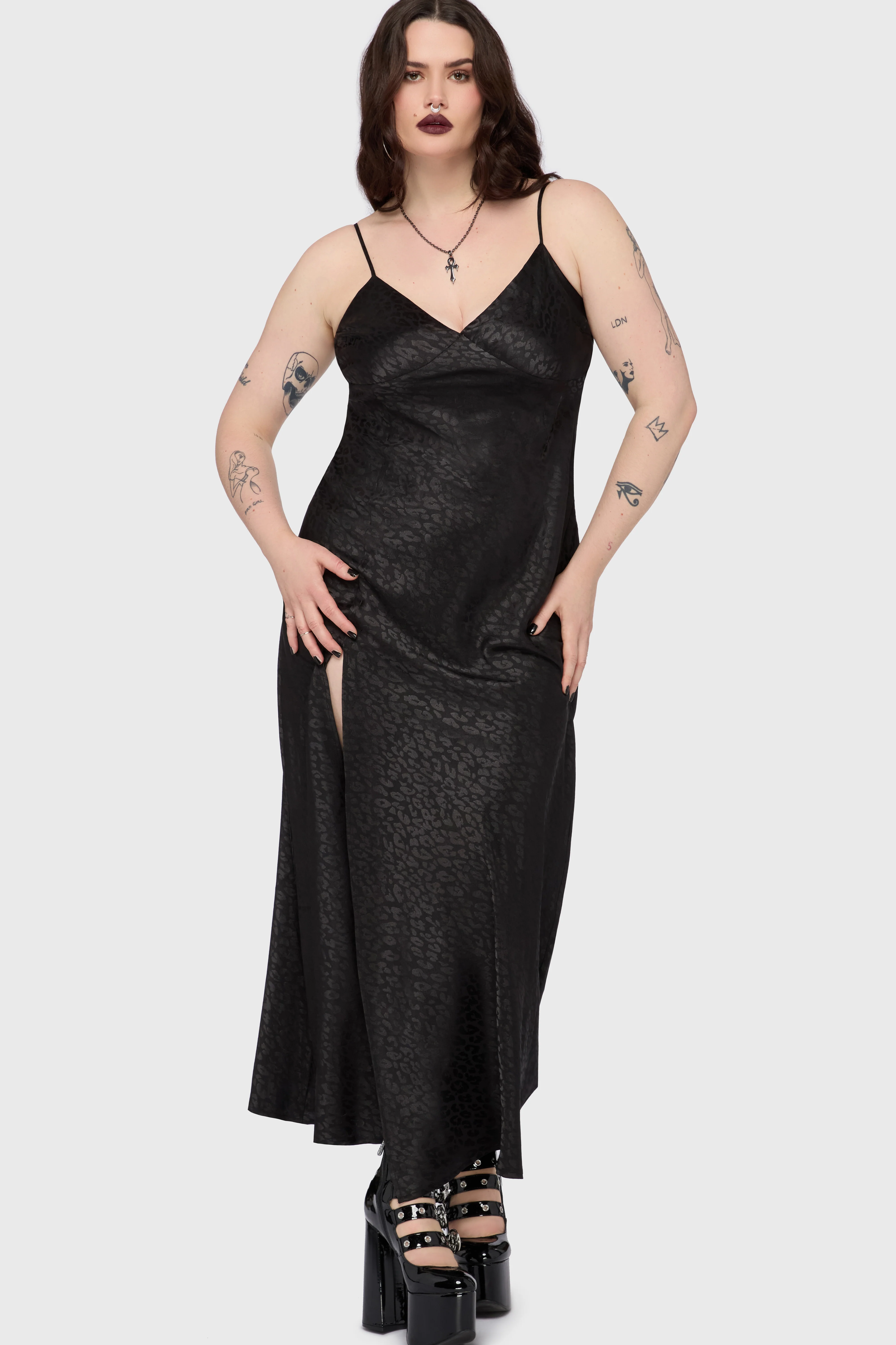Kihilist Nova Maxi Dress - Image 5