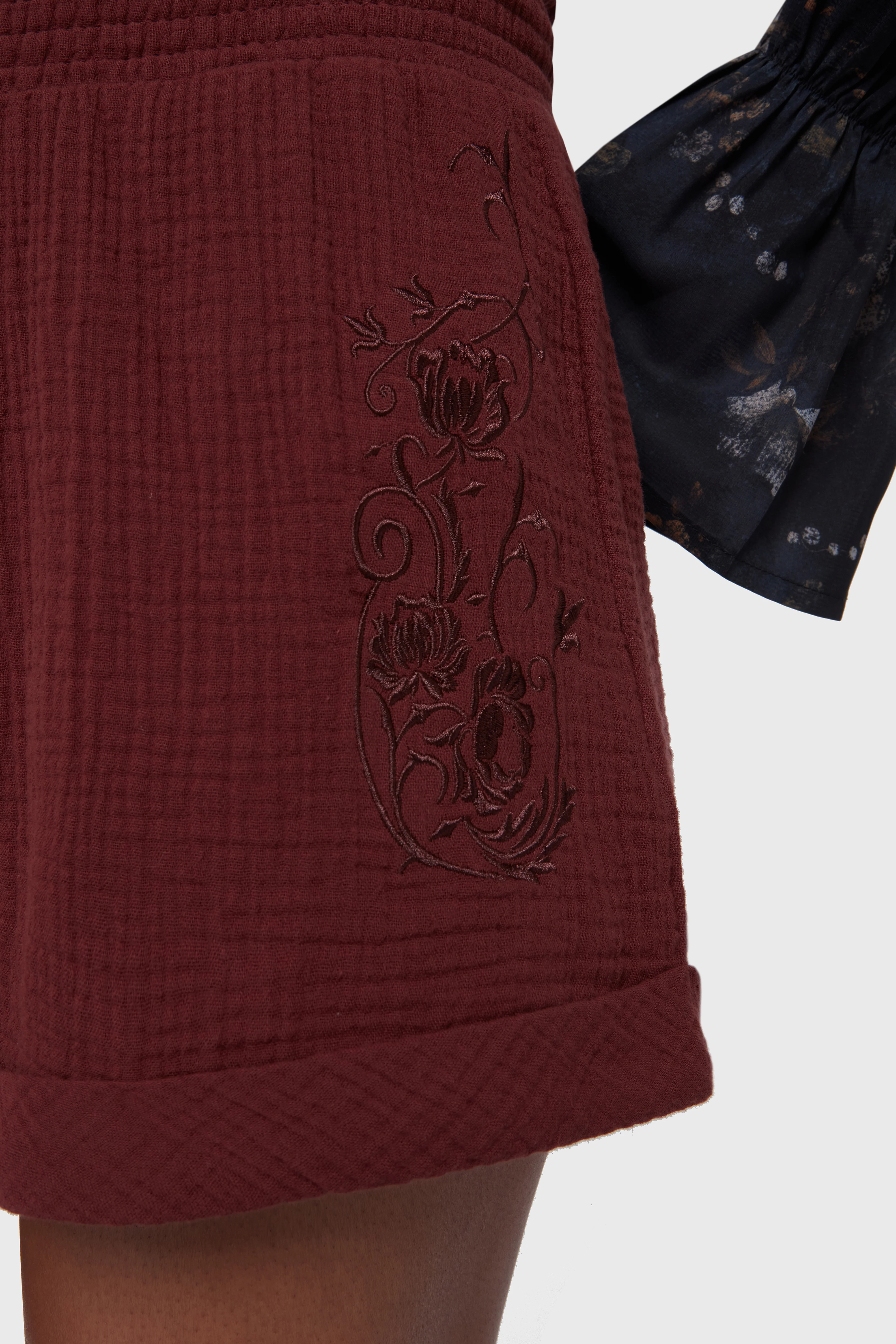 Thornwake Shorts - Image 3